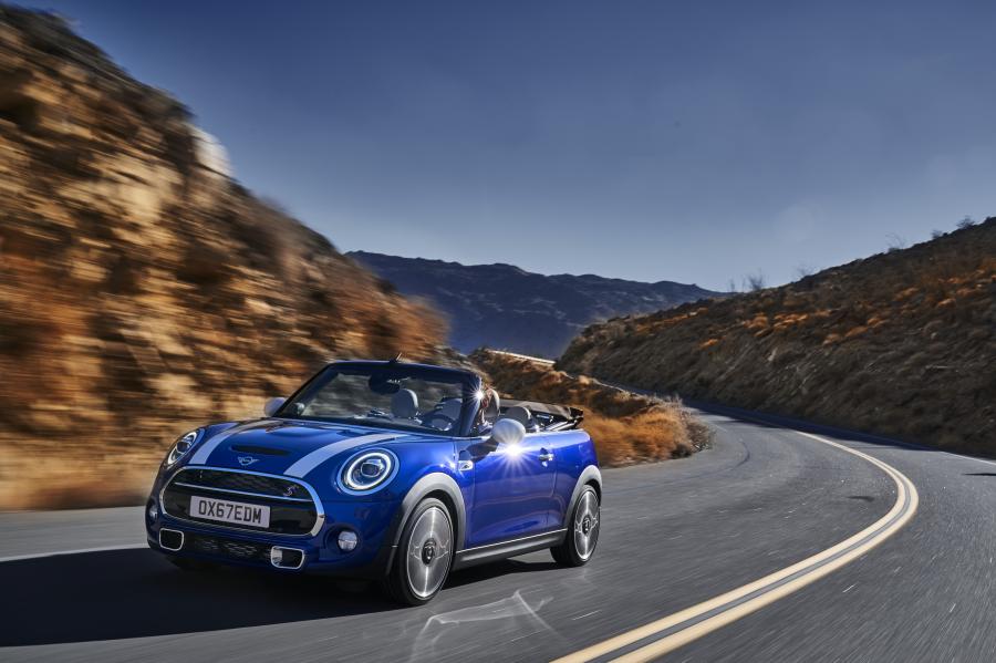  Mini Cooper S Cabrio (F57) 2018 года  (WW) (фото 45 из 222)